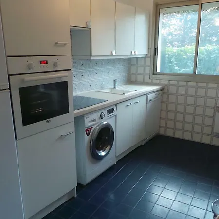 アパート 68sqm 1 Bdr Flat Town Centre And Beaches アンティーブ